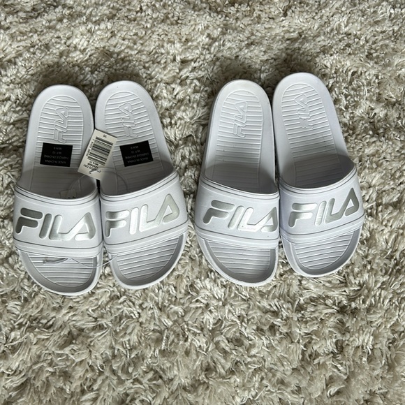 Unisex Fila slides ( 2 pair ) sold together. - Picture 1 of 4